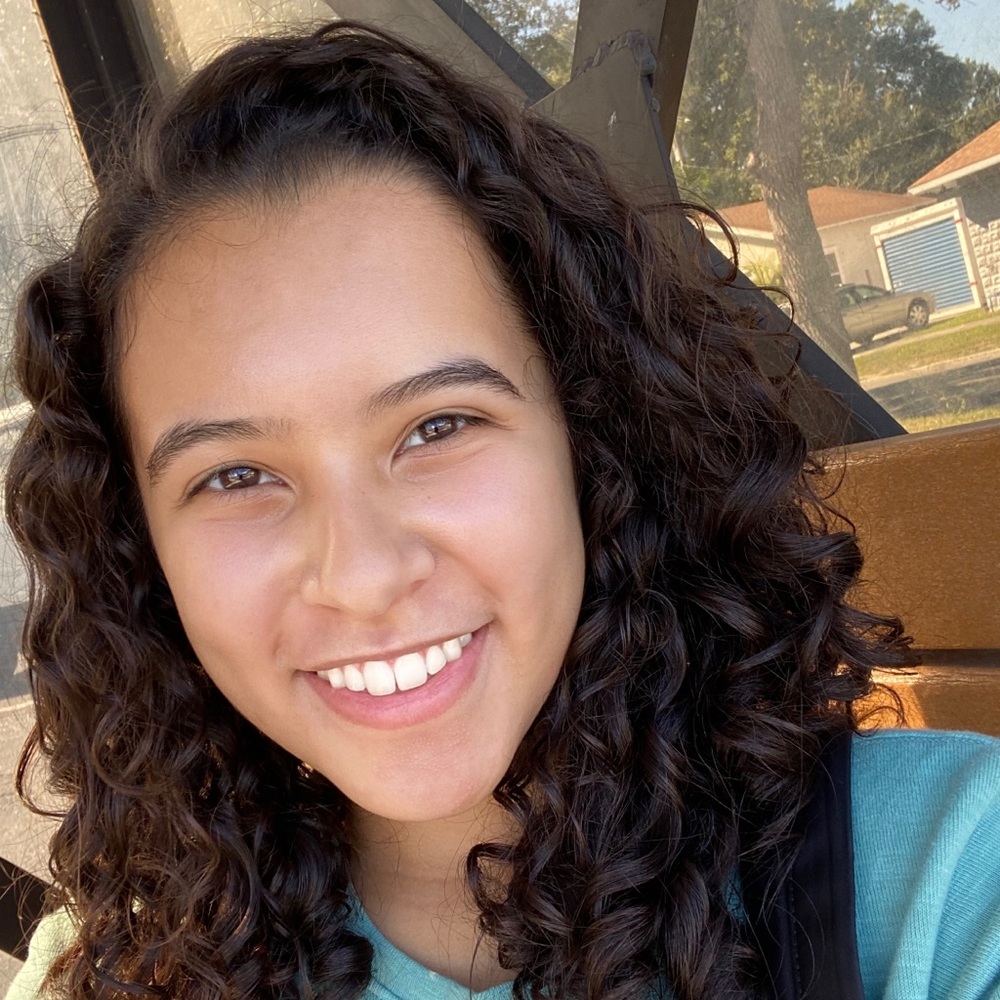 Meet your Posher, Emily